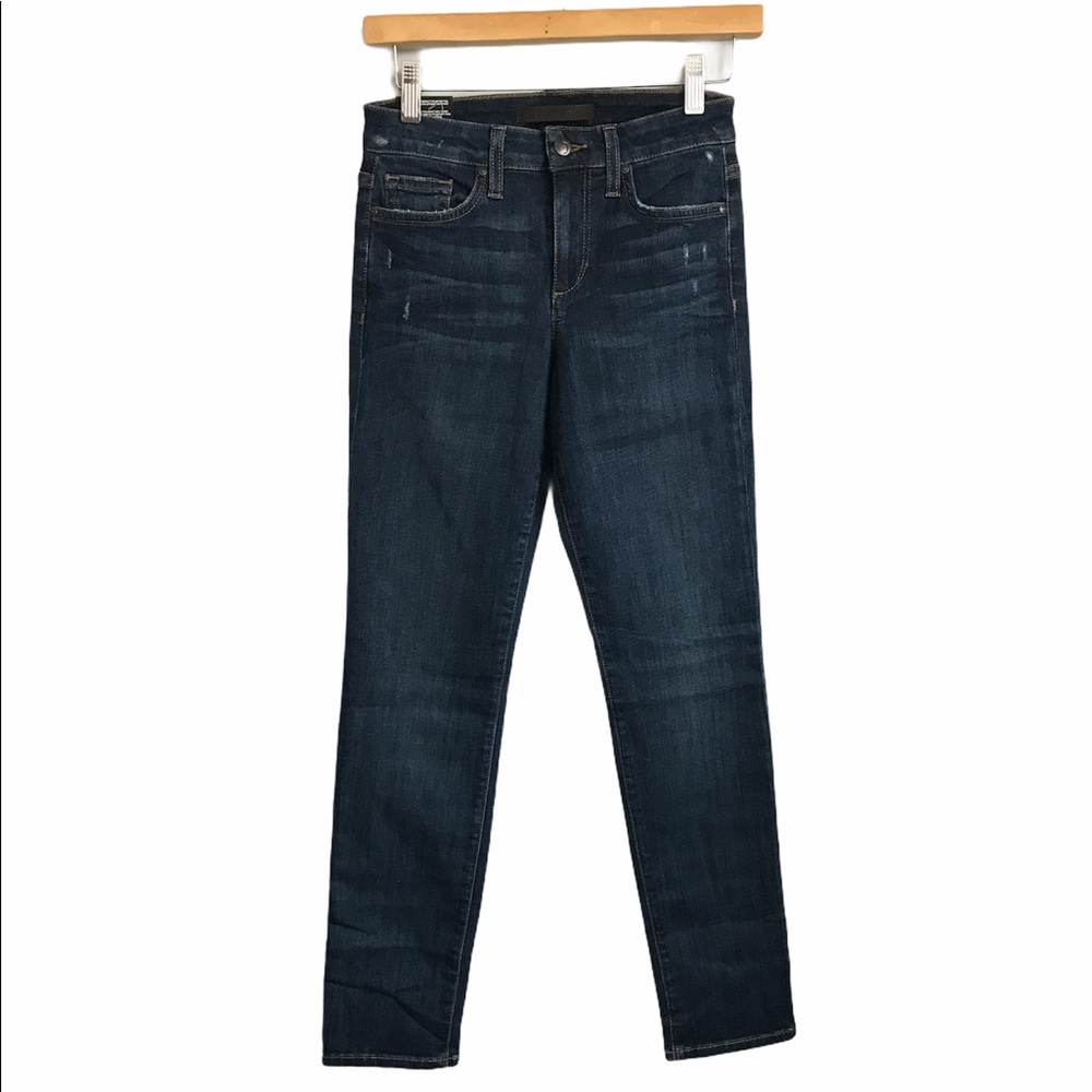 NEW Joe’s Jeans Flawless Straight Leg Medium Wash